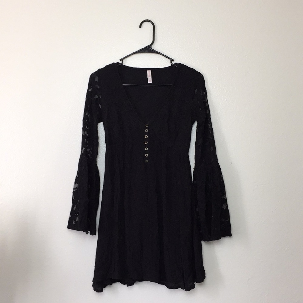 Black Lace V-Neck Long Sleeve Dress🔮